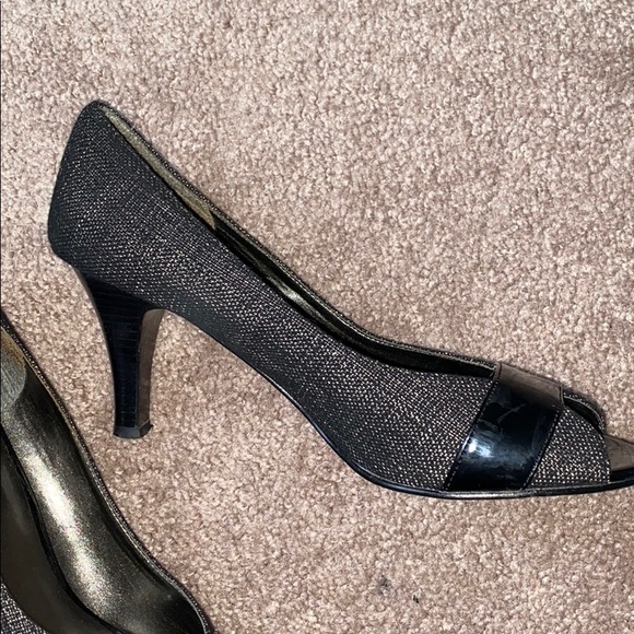 Impo Whistle Ramie Peep Toe Shoe - Picture 10 of 11